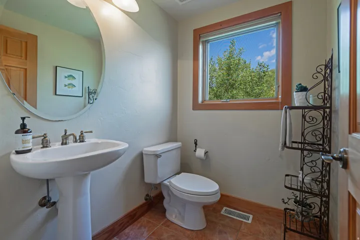 726 N Donner Cir #112, Salt Lake City, Utah 84108