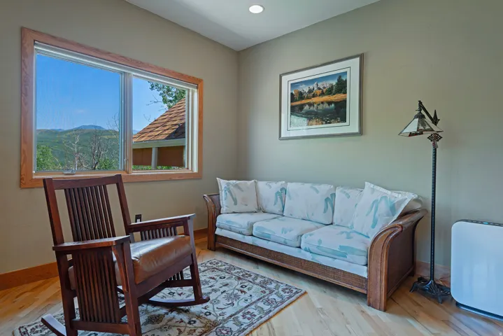 726 N Donner Cir #112, Salt Lake City, Utah 84108