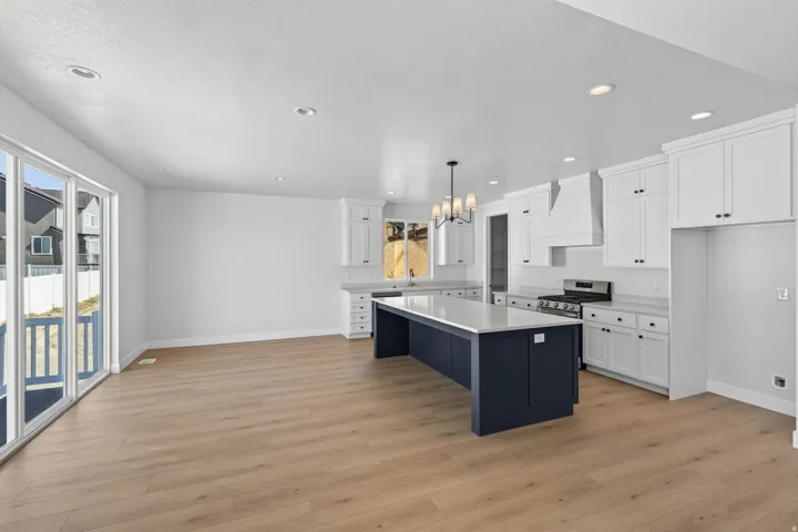 5325 N Honey Suckle Way, Eagle Mountain, Utah 84005