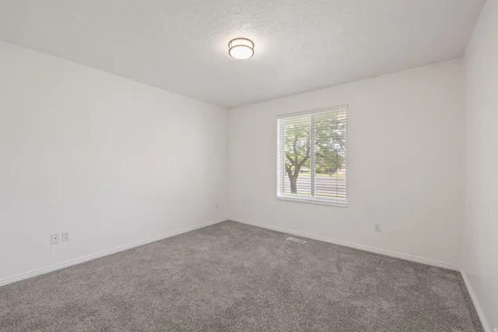 5077 W 11000 N, Highland, Utah 84003