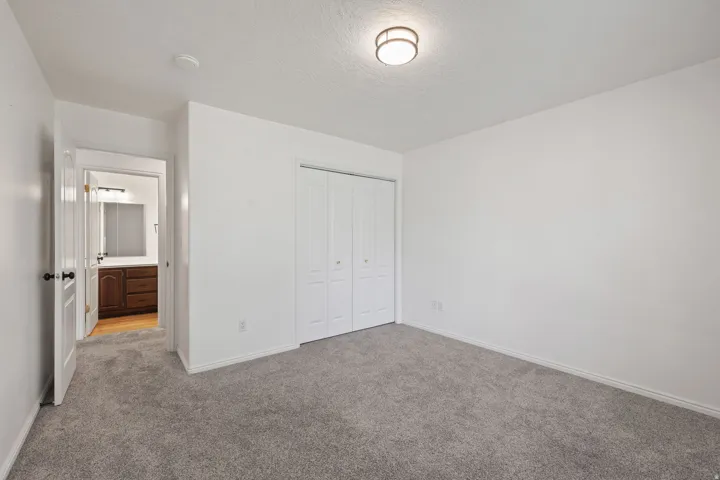 5077 W 11000 N, Highland, Utah 84003