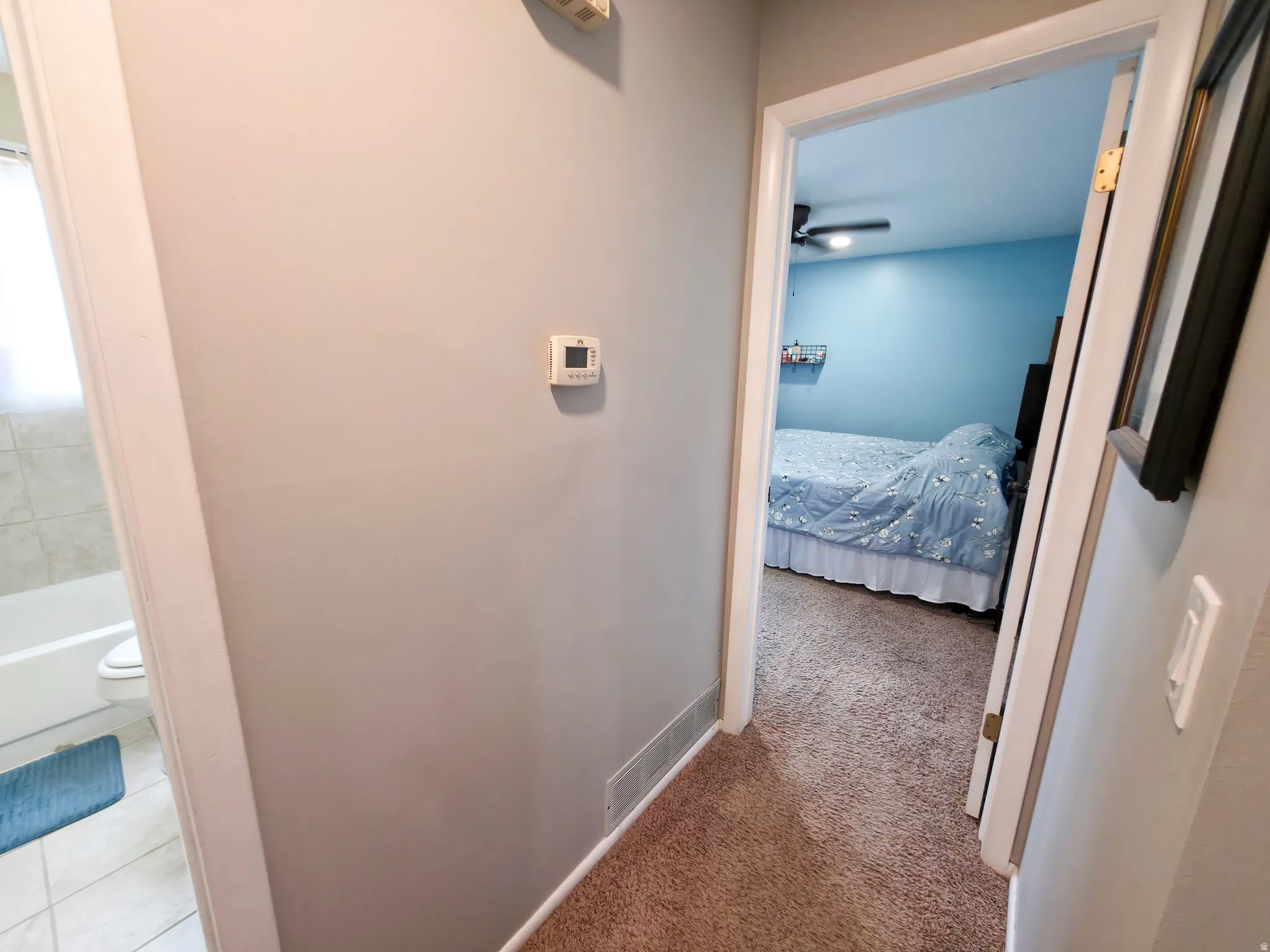 Level 2 thermostat is inactive. Primary bedroom on right.