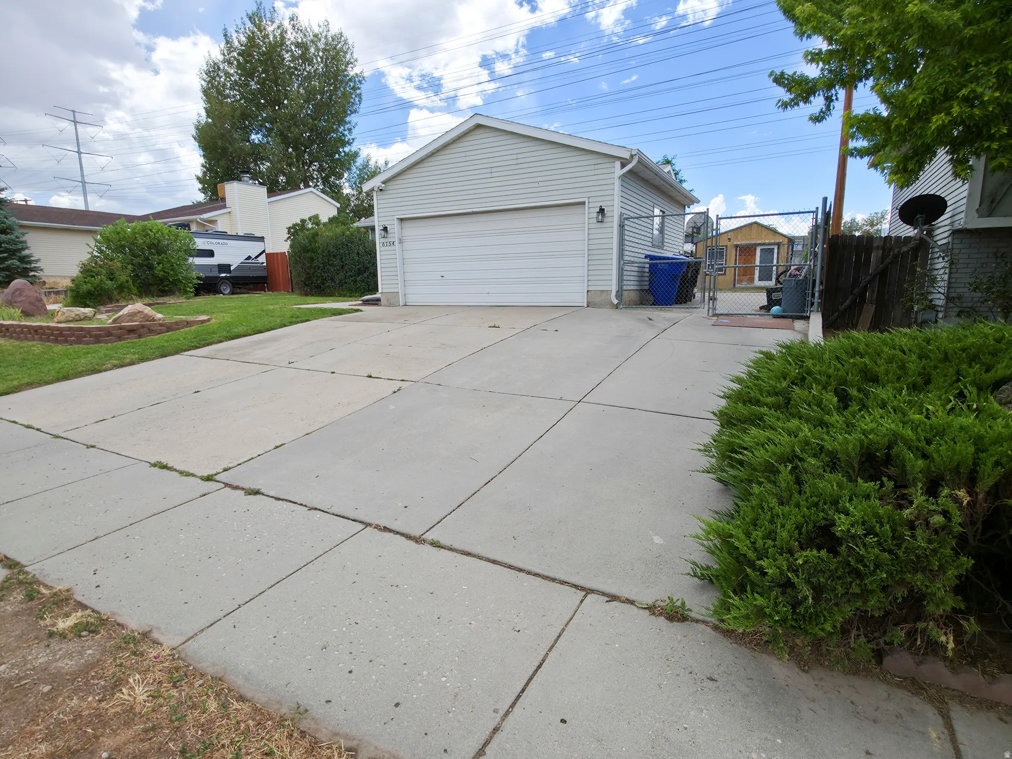 LOTS OF PARKING and STORAGE!