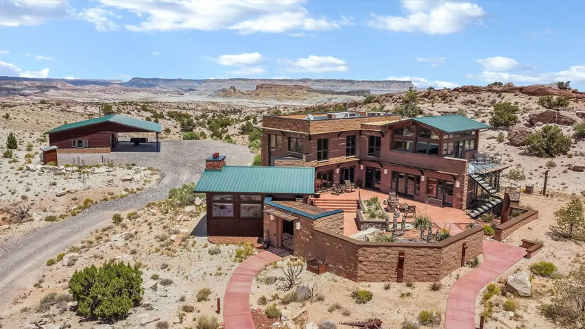 3995 S Desert Grave Rd, Torrey, Utah 84775
