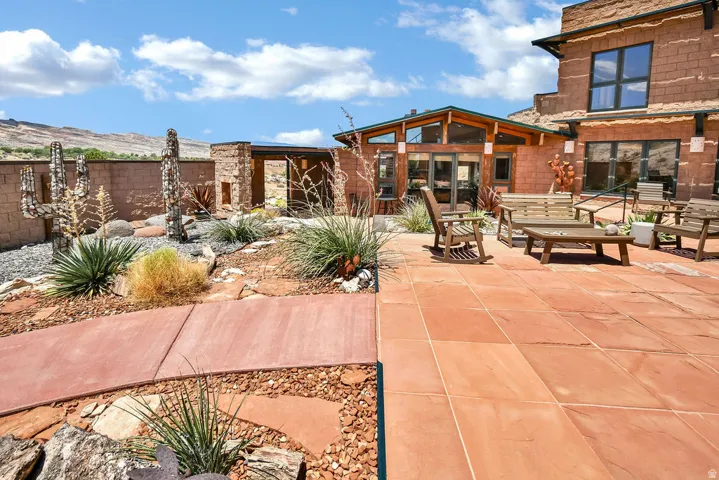 3995 S Desert Grave Rd, Torrey, Utah 84775