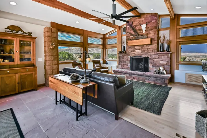 3995 S Desert Grave Rd, Torrey, Utah 84775