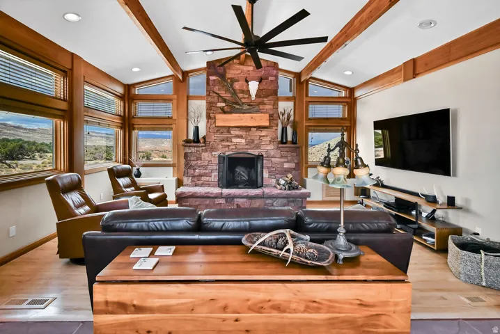 3995 S Desert Grave Rd, Torrey, Utah 84775