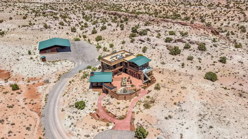 3995 S Desert Grave Rd, Torrey, Utah 84775