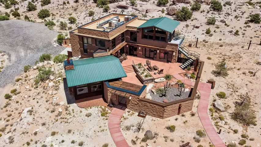 3995 S Desert Grave Rd, Torrey, Utah 84775