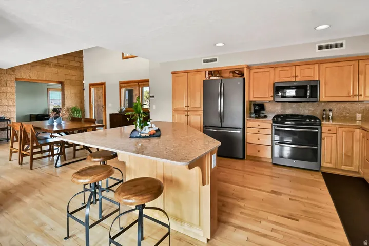 3995 S Desert Grave Rd, Torrey, Utah 84775