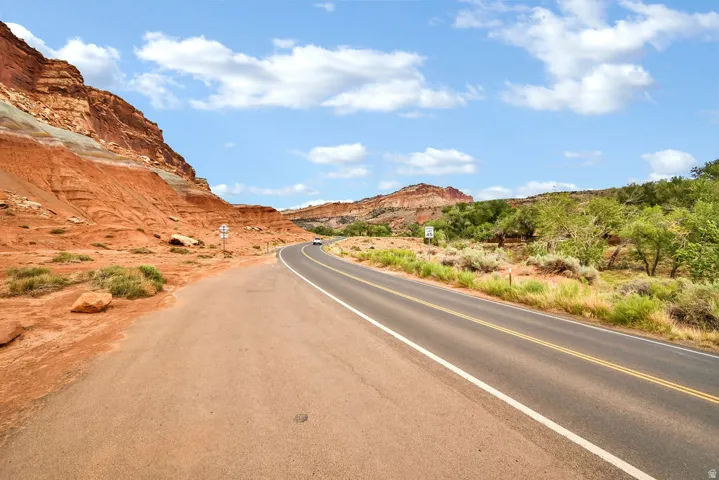 3995 S Desert Grave Rd, Torrey, Utah 84775