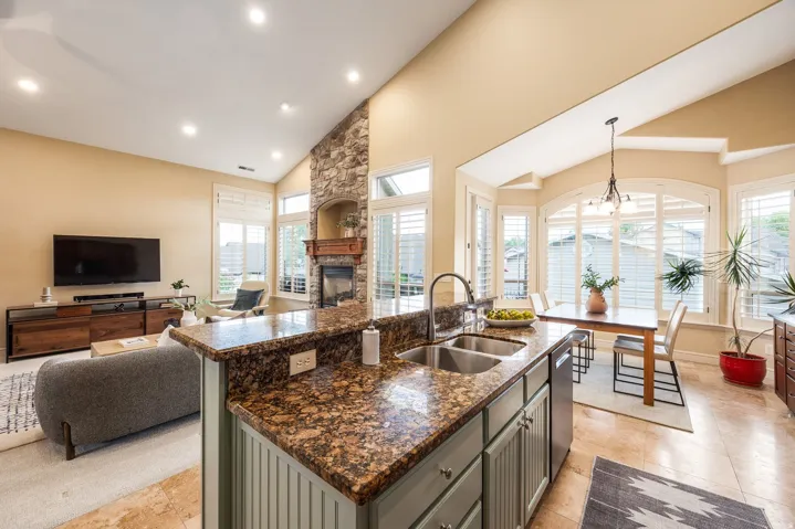 617 E Kirstys Ln, Murray, Utah 84107
