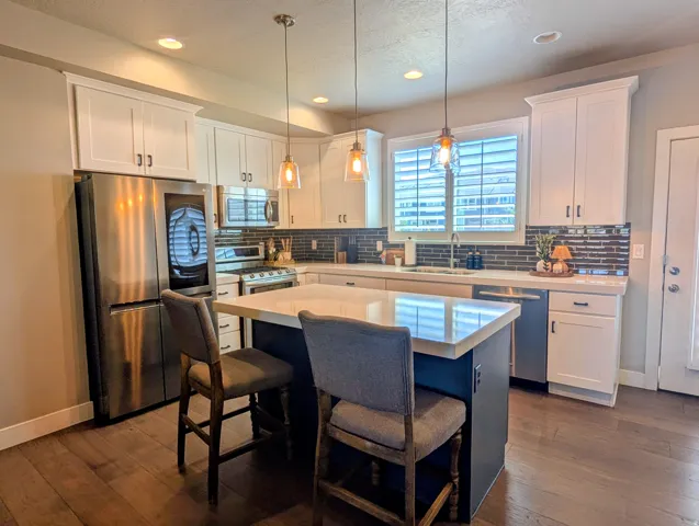 28 E Yellow Cliff Dr, Draper, Utah 84020