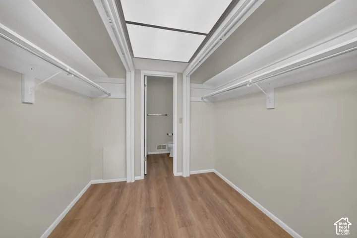 Walk in closet