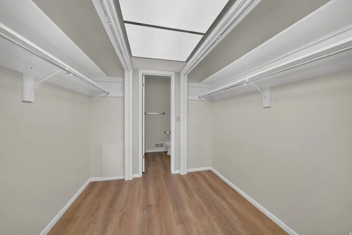 Walk in closet