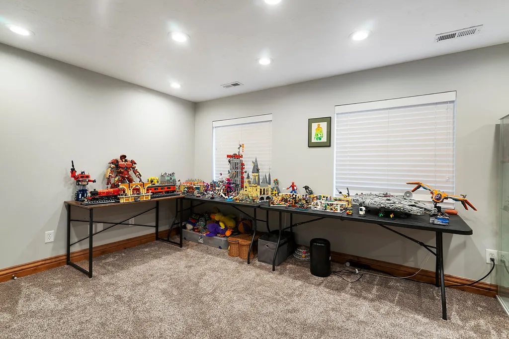 Basement Bedroom  #4