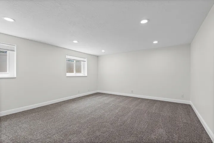 341 E Heather Ridge Cir, Sandy, Utah 84070