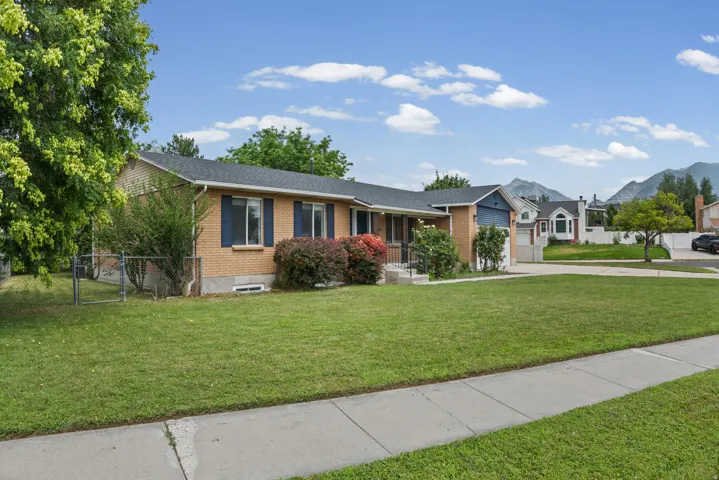 341 E Heather Ridge Cir, Sandy, Utah 84070