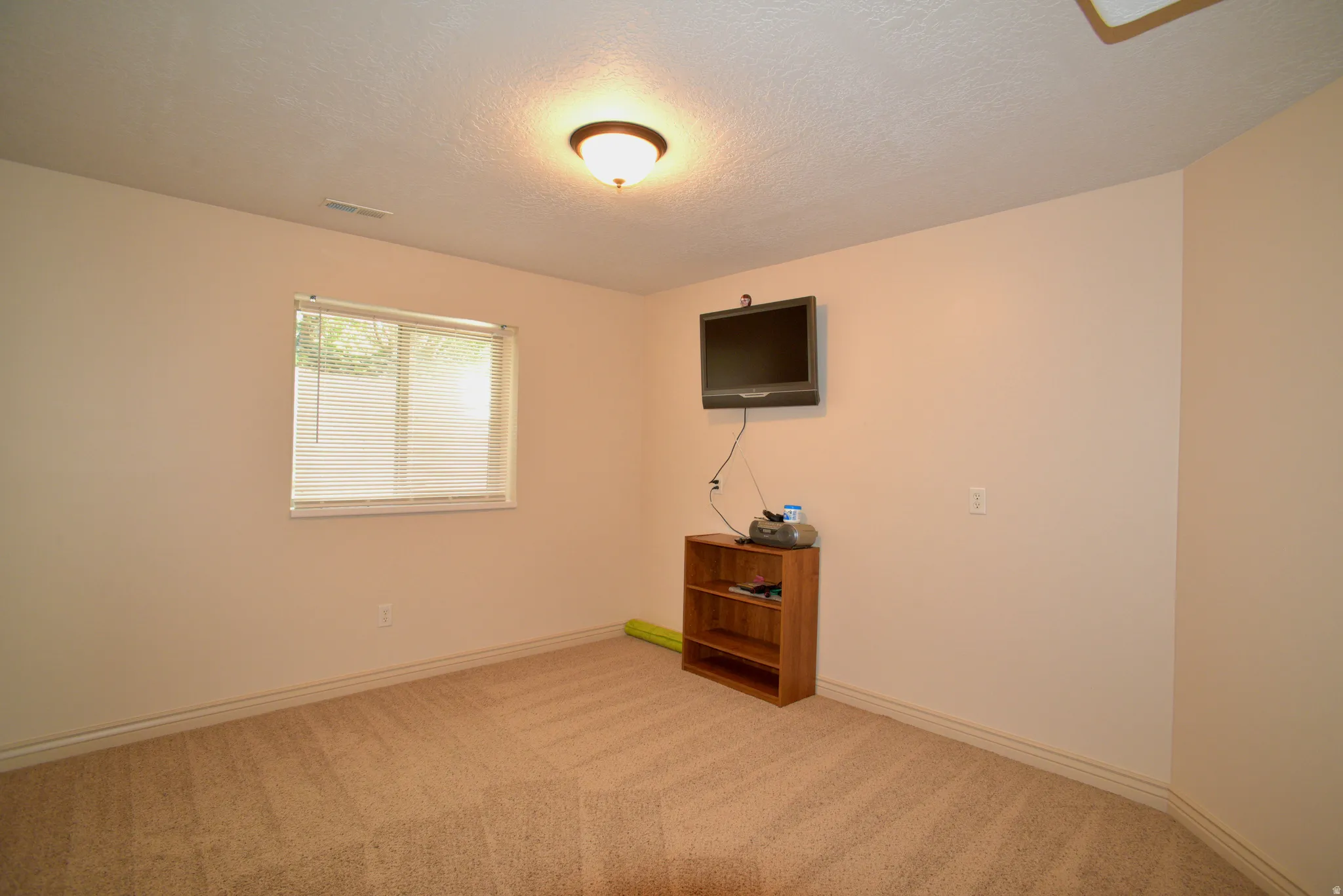 THIRD BEDROOM DOWN