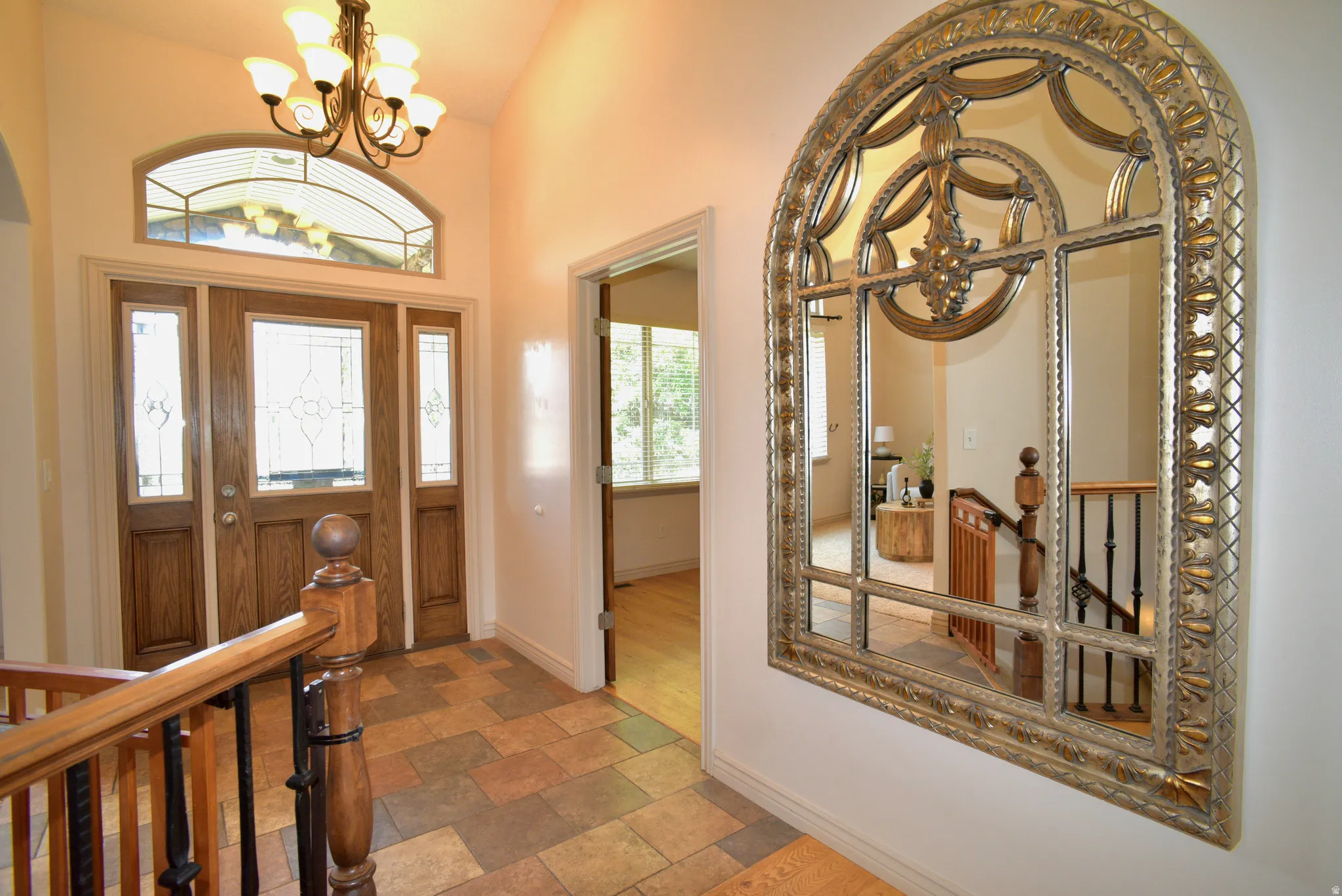 LOVELY ENTRY