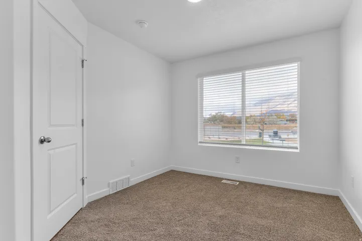 1218 N 275 E #202, Harrisville, Utah 84404
