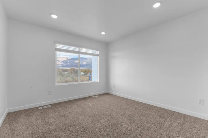1218 N 275 E #202, Harrisville, Utah 84404