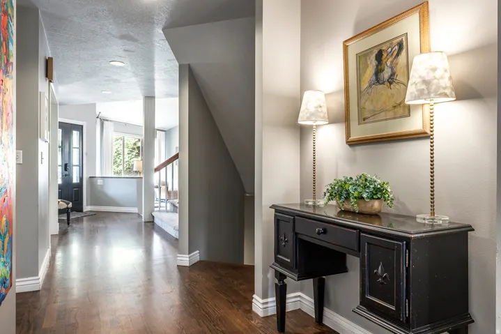 Hardwood flooring throughout the entryway
