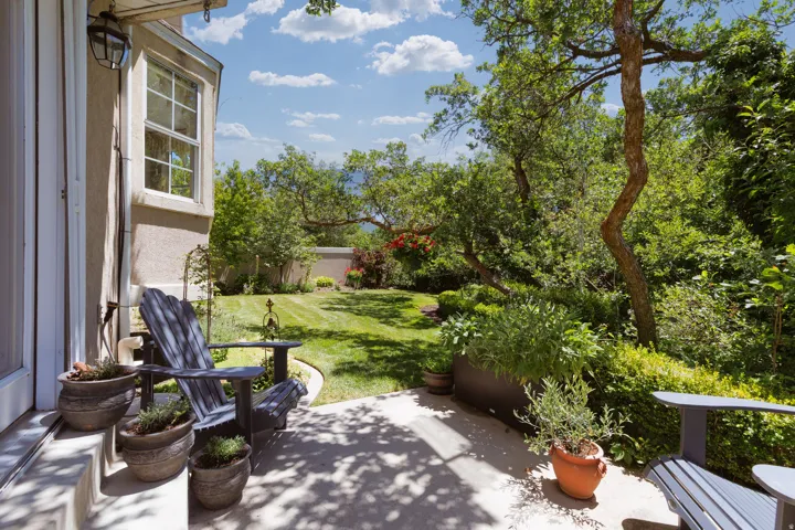 2050 E Johnstone Dr, Sandy, Utah 84093
