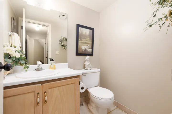 2050 E Johnstone Dr, Sandy, Utah 84093