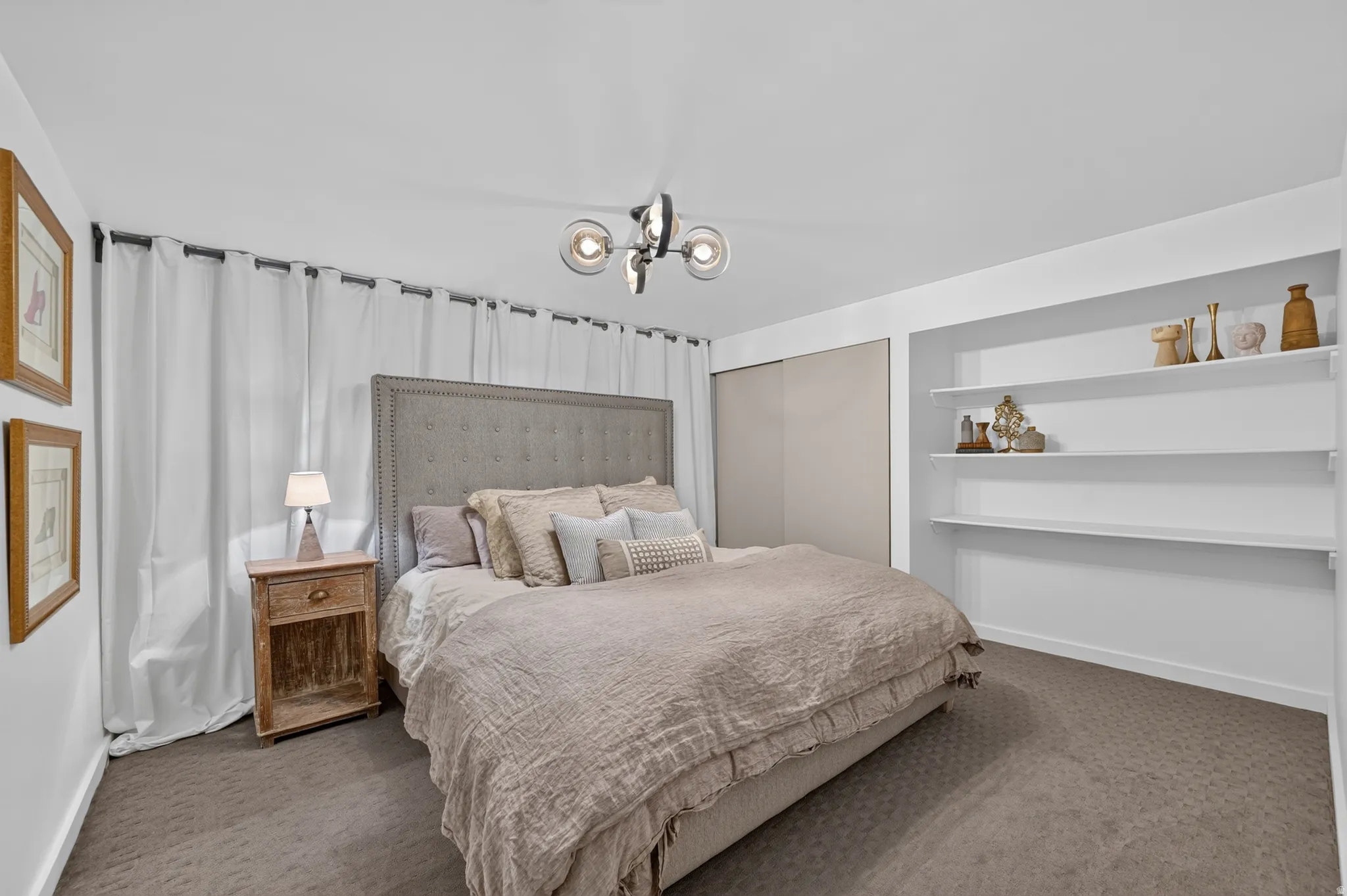 Large guest bedroom downstairs