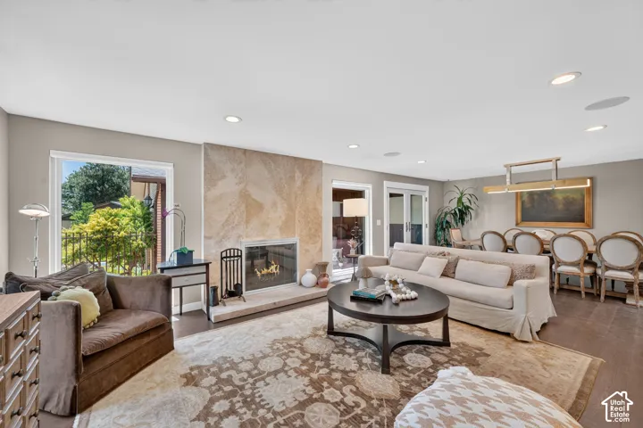 Huge Living room flooded with natural light
