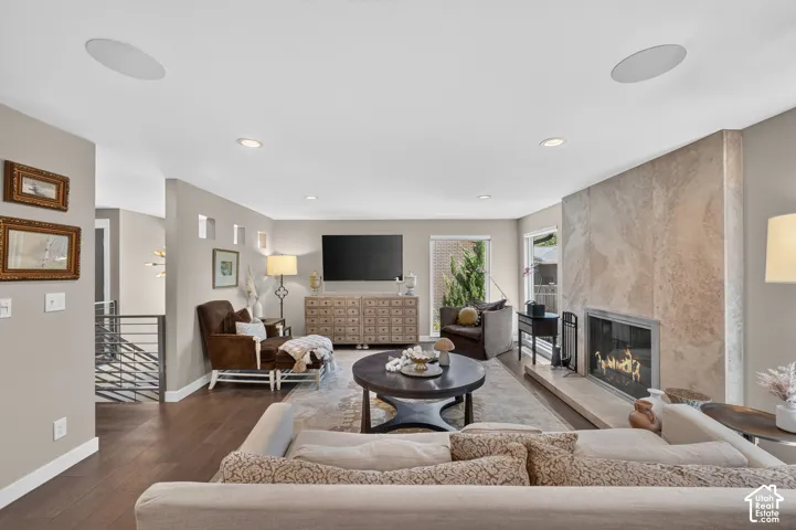 Huge Living room flooded with natural light