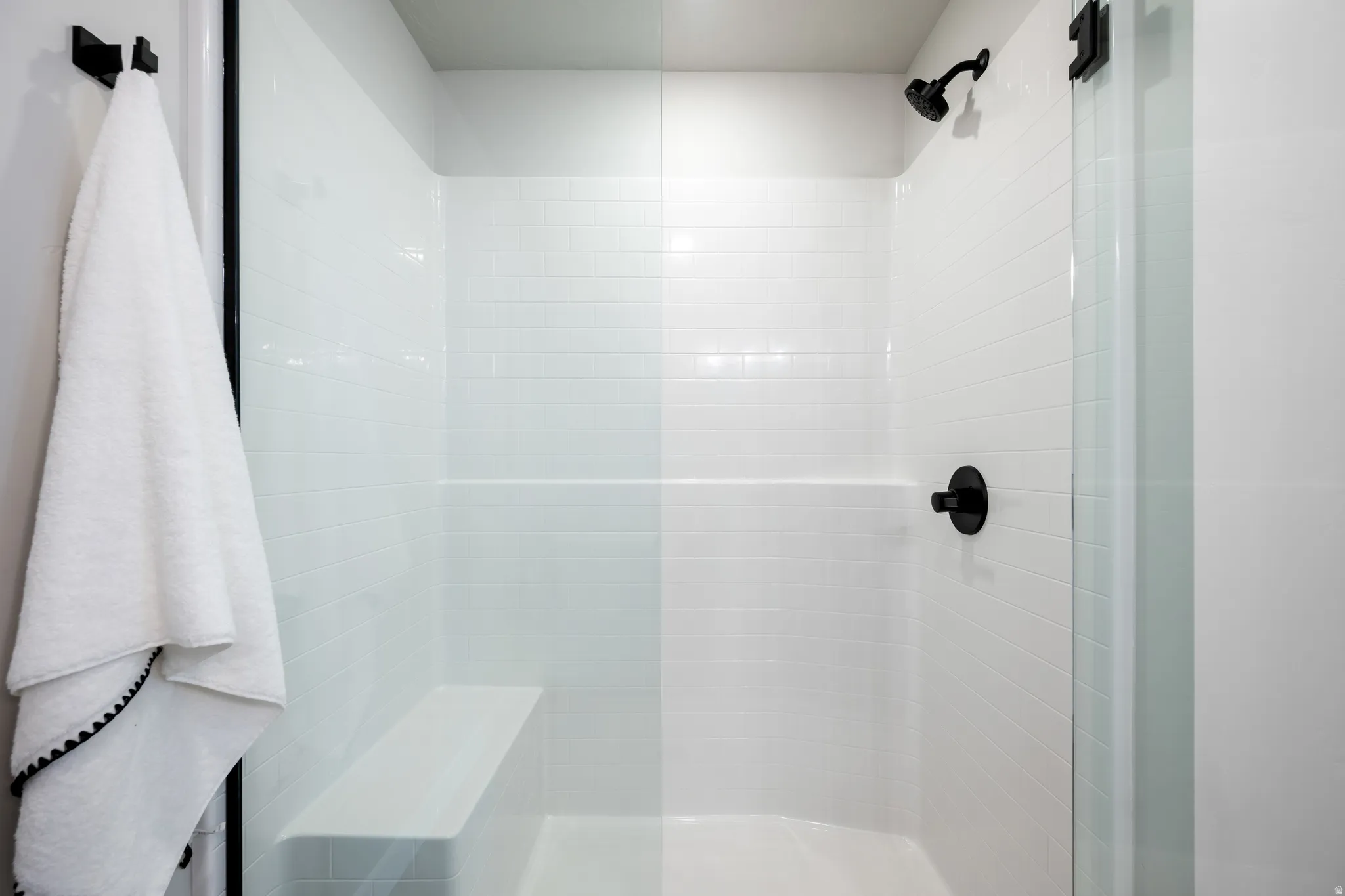 *Photo of similar unit*