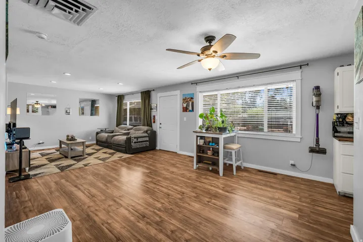 229 W Barbara St, Layton, Utah 84041