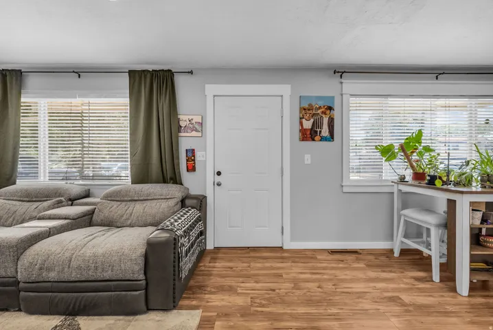 229 W Barbara St, Layton, Utah 84041