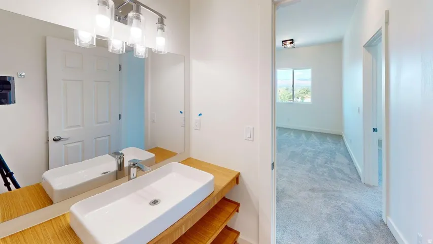 10718 S 580 E, Sandy, Utah 84070
