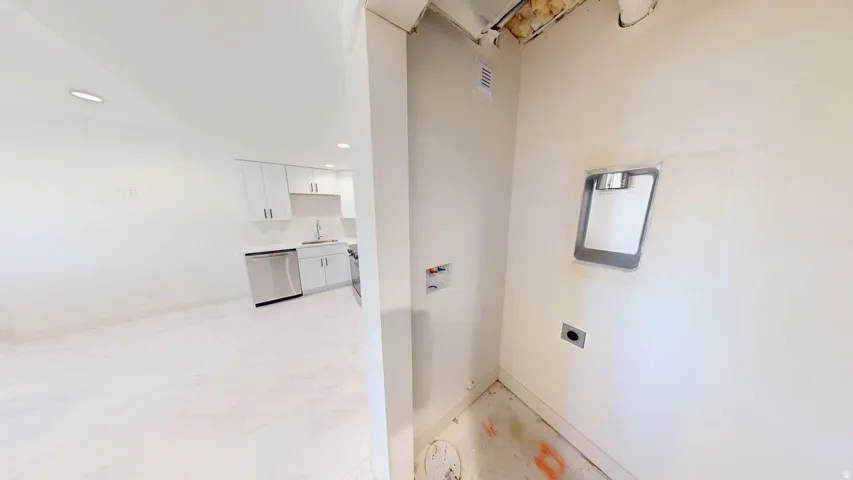 10718 S 580 E, Sandy, Utah 84070