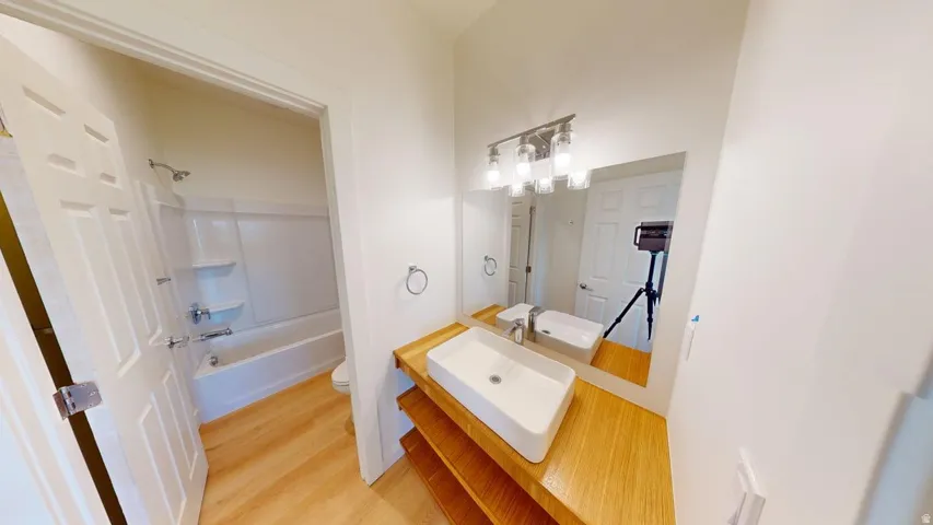 10718 S 580 E, Sandy, Utah 84070