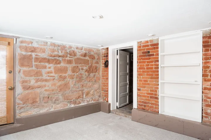 38 S 1000 E, Salt Lake City, Utah 84102