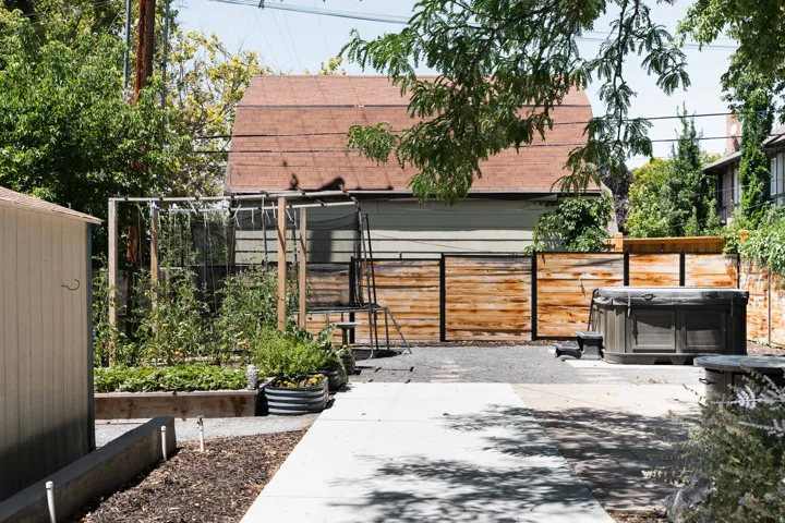 38 S 1000 E, Salt Lake City, Utah 84102