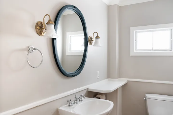 38 S 1000 E, Salt Lake City, Utah 84102