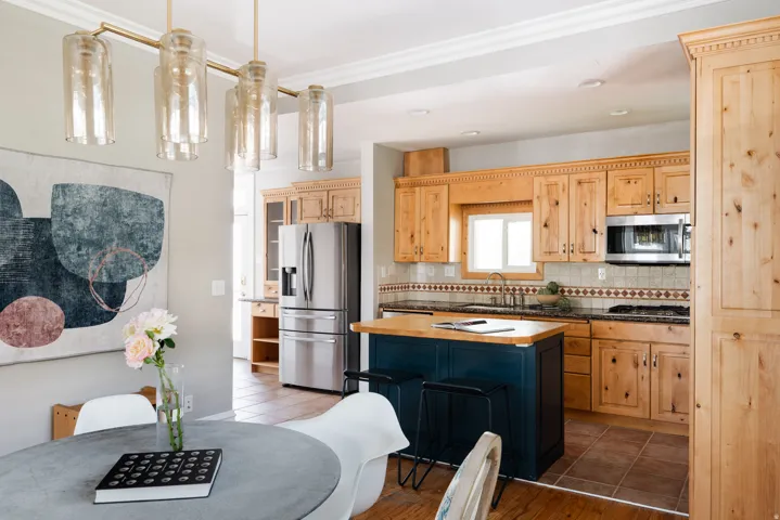38 S 1000 E, Salt Lake City, Utah 84102