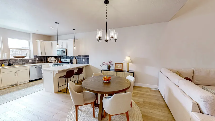 989 N Wayne Dr, Saratoga Springs, Utah 84045