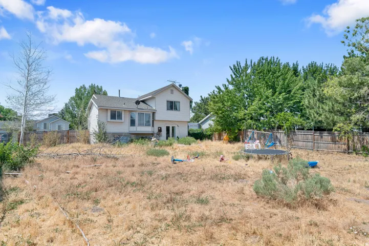 5762 W Chambre Dr, Salt Lake City, Utah 84118