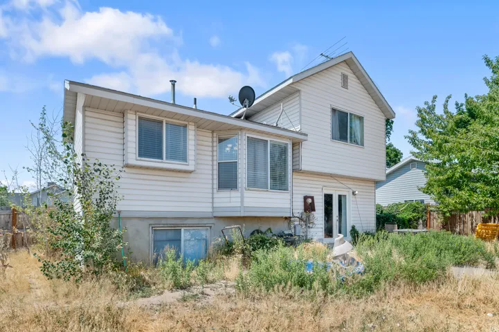 5762 W Chambre Dr, Salt Lake City, Utah 84118