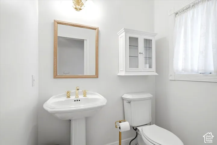 2821 N 200 W, North Ogden, Utah 84414