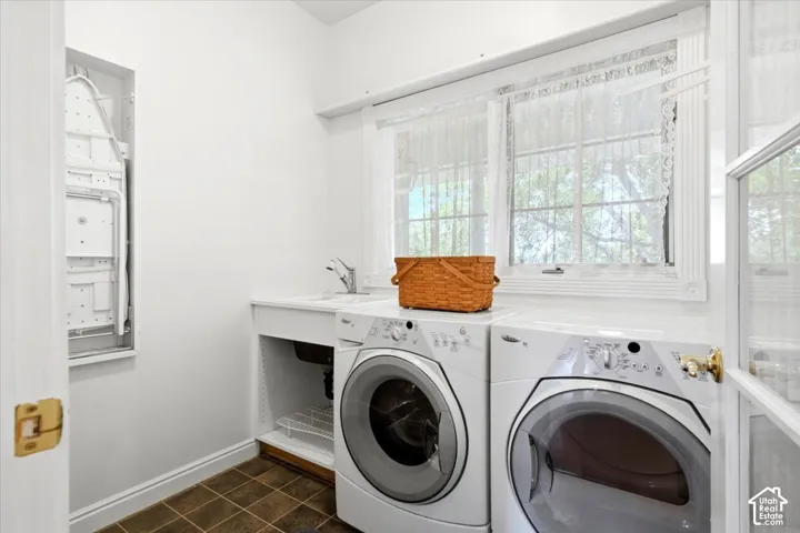 2821 N 200 W, North Ogden, Utah 84414