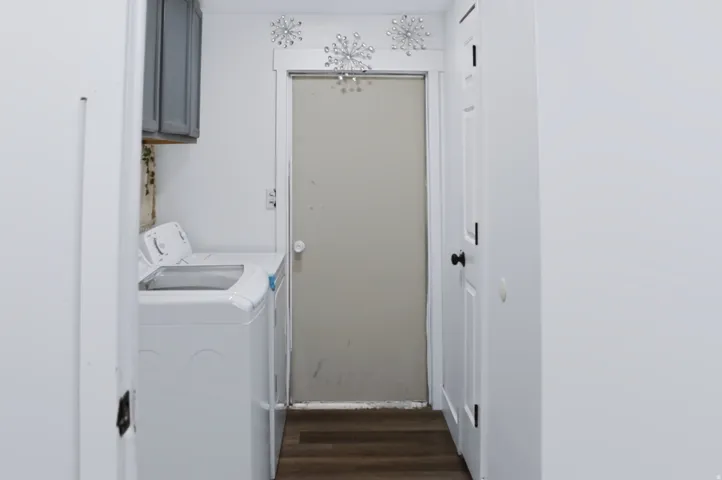 Image quality insufficient for description