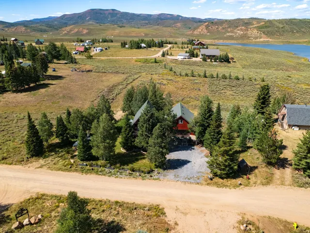 Beautiful Cabin on 1 Acre in Soldier Creek Estates!!