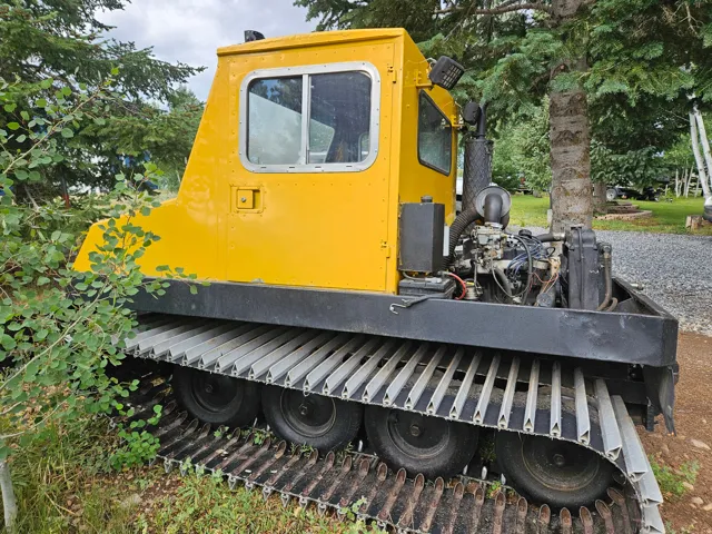 Snowcat included - runs like a champ!!